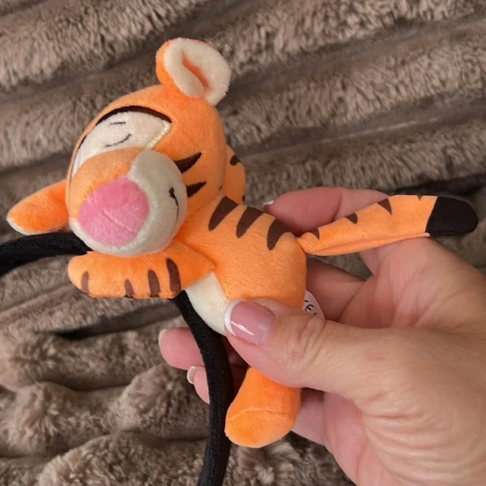 Tiger Plush Headband - Picture 4 of 4